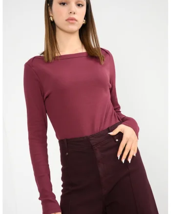 Bluza slim fit cu decolteu barcuta, Visiniu