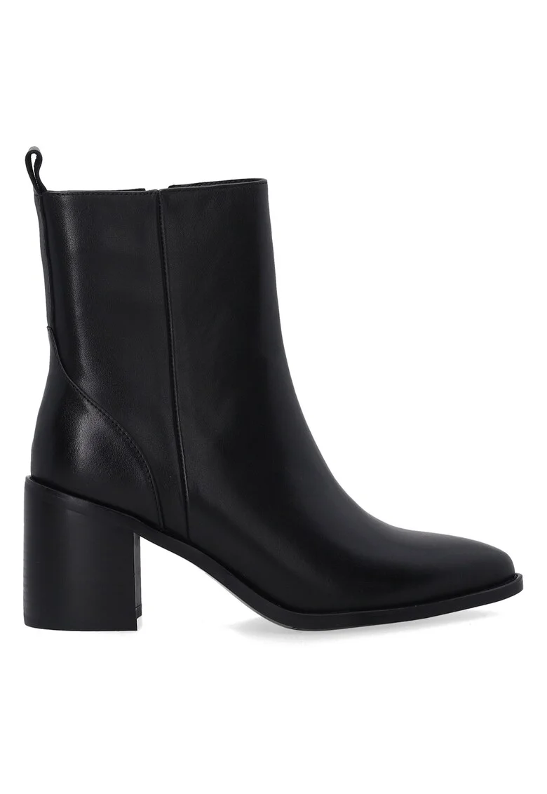 Botine din piele cu toc masiv,