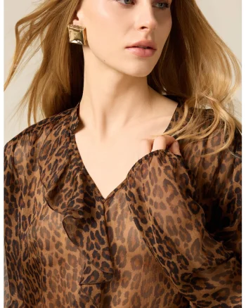 Bluza lejera cu animal print si volane, Negru stins/Caramel