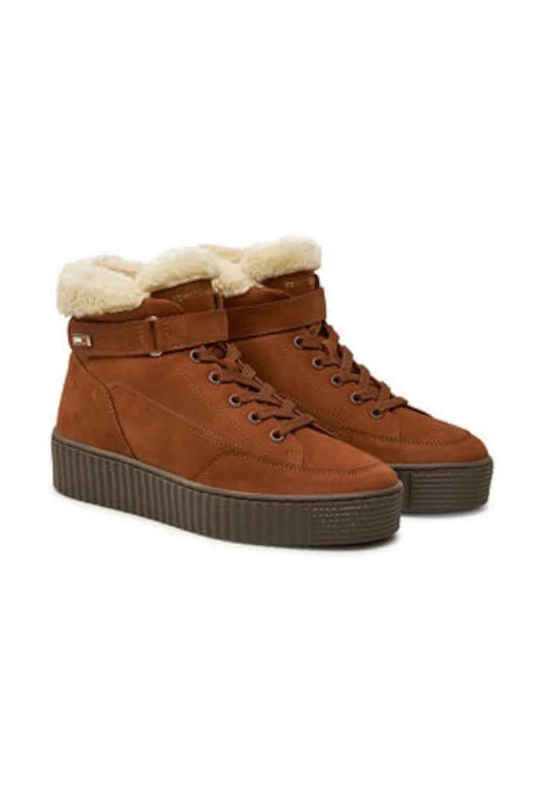 Botine maro, Maro