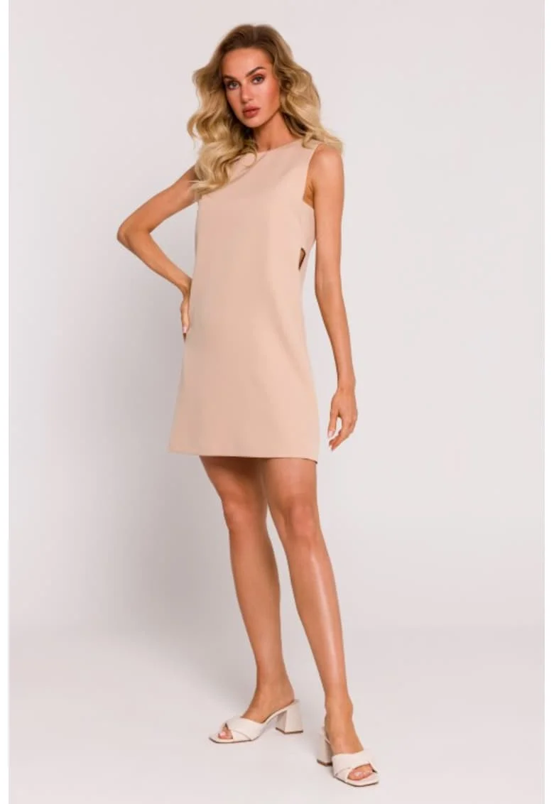 Rochie fara maneci cu decupaje laterale,