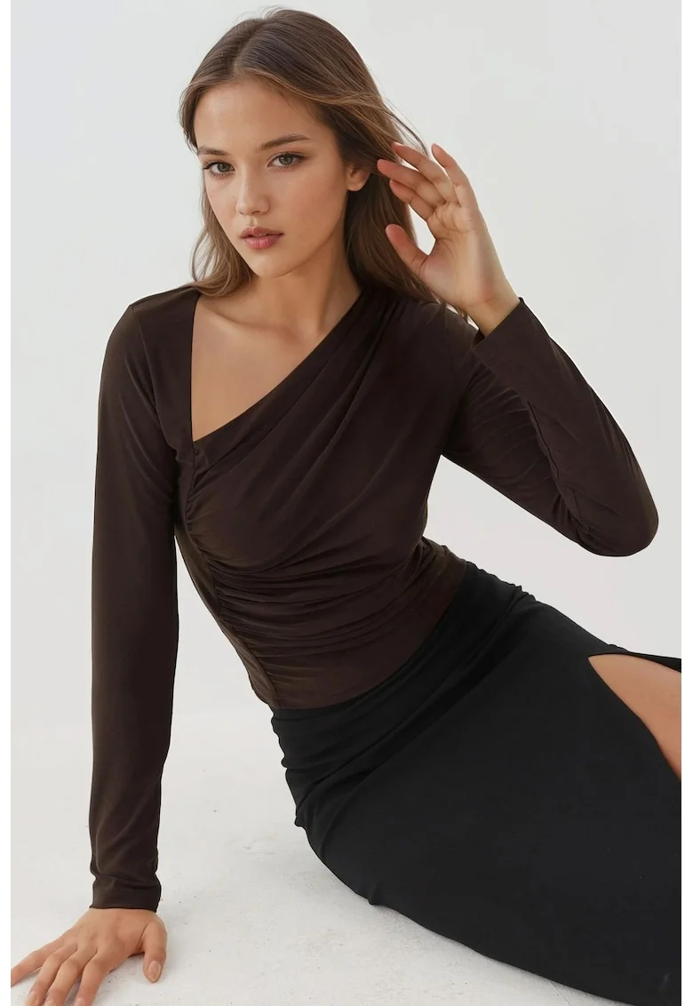 Top,  tricotat, guler asimetric, maneci lungi, jerseu, Maro Mocha Inchis, Maro inchis