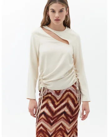 Bluza cu decupaj si snur lateral, Alb fildes