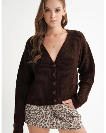 Cardigan dama,  cu nasturi, decolteu in V, tricot, maro inchis,