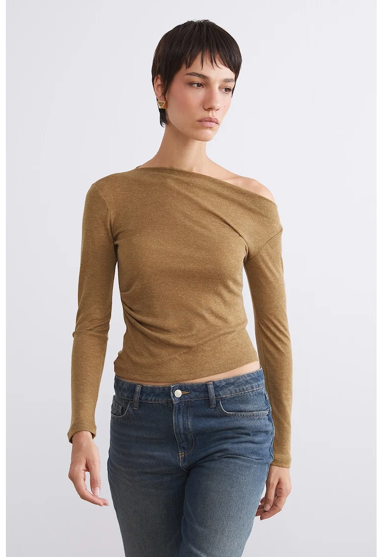 Bluza slim-fit cu decolteu asimetric, Caramel