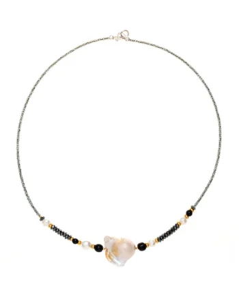 Colier  cu cristale, hematite, onix, perla baroca si elemente de aur filat