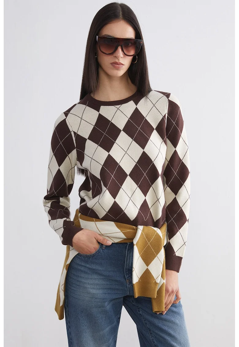 Pulover cu decolteu la baza gatului si model geometric, Visiniu/Bej