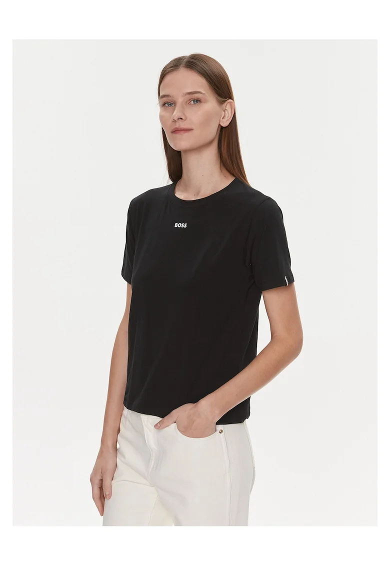 Tricou  negru, dama