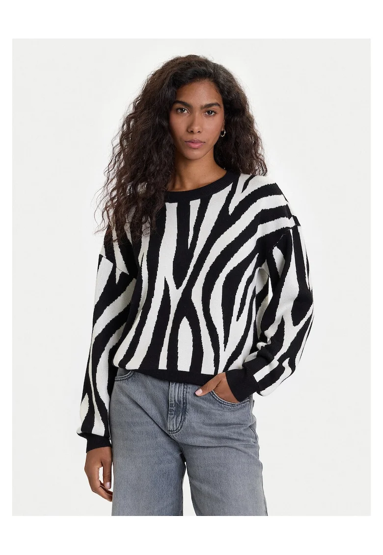 Pulover dama  alb/negru