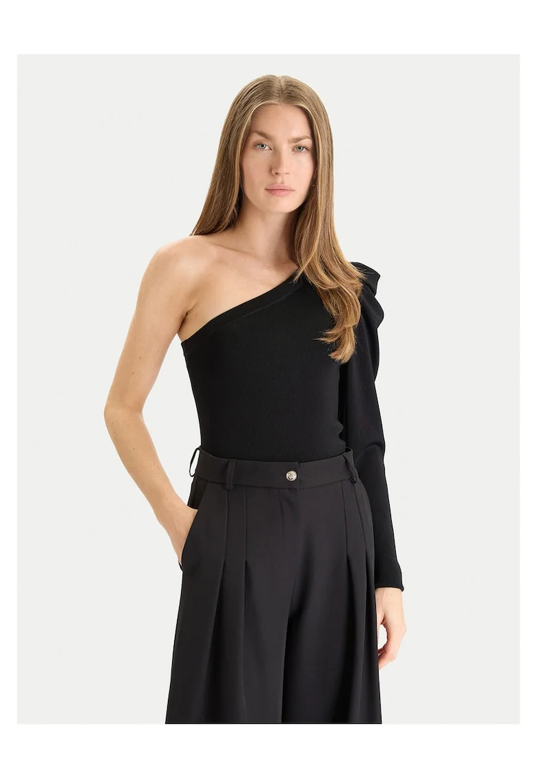 Pulover dama  negru, din material moale