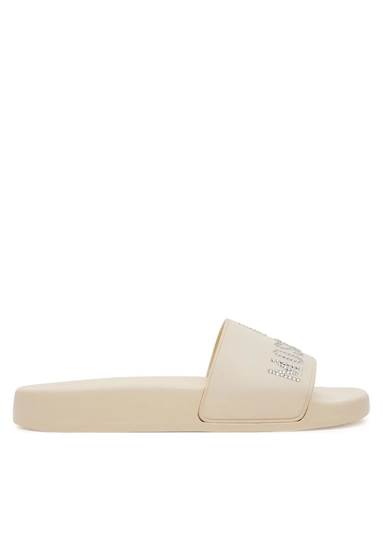 Slapi dama  ivory
