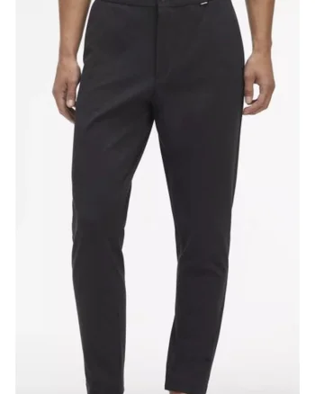 Pantaloni conici,