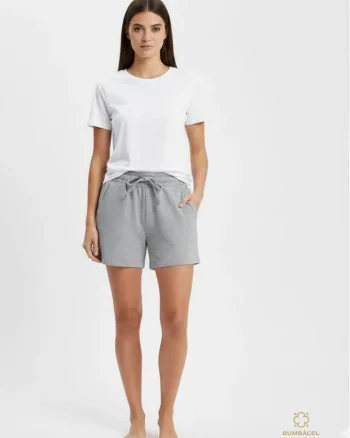 Pantaloni scurti pentru dame, cu buzunare si snur