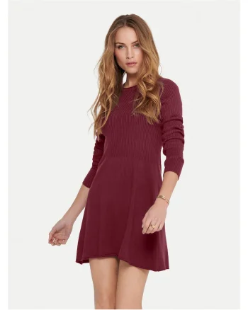 Rochie tricotata de dama  bordo, fabricata din material de calitate