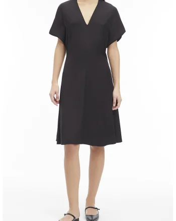 Rochie evazata cu decolteu in V, Negru
