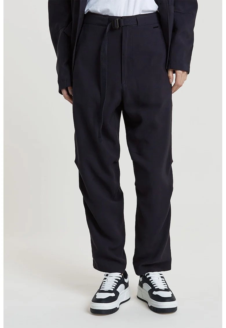 Pantaloni drepti cu o curea, Bleumarin