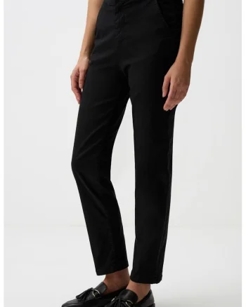 Pantaloni crop din amestec de lyocell, Negru