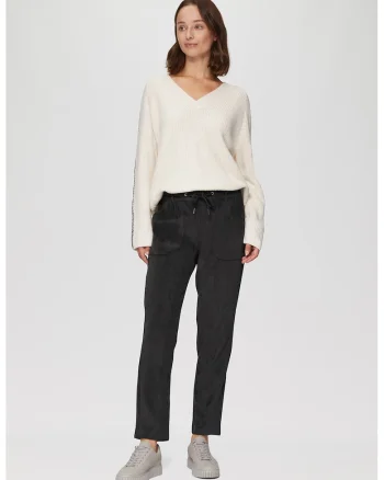 Pantaloni cu snur, Negru