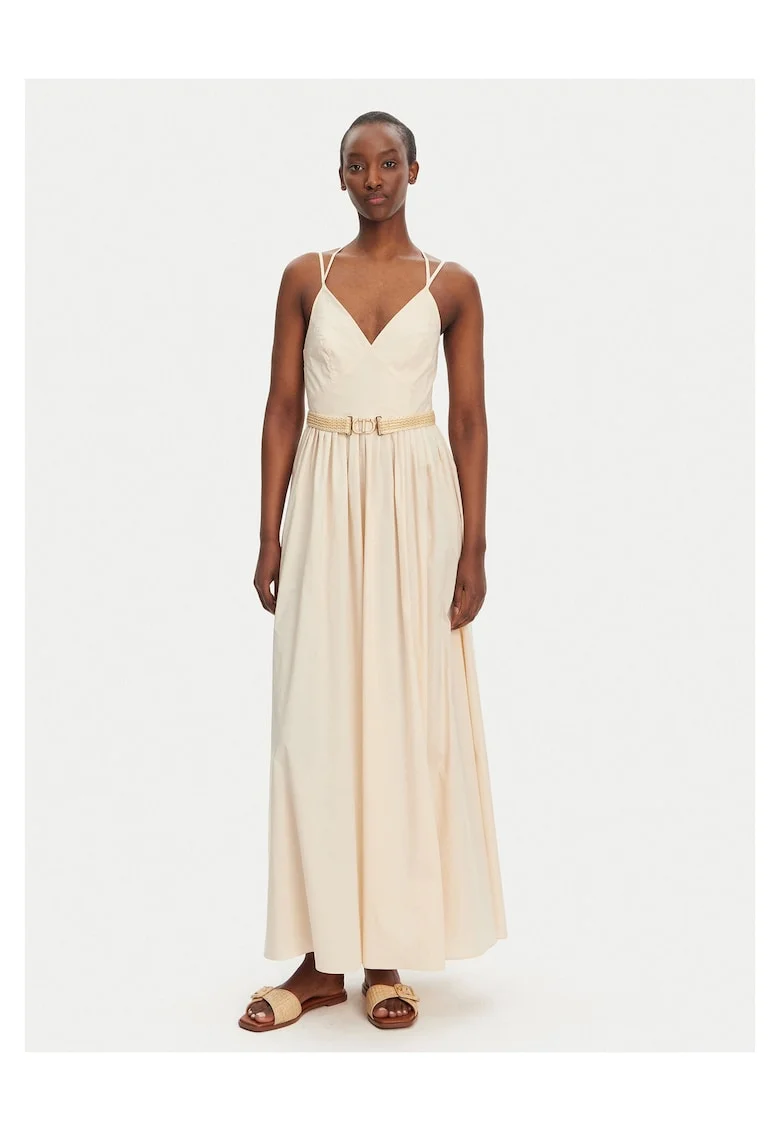 Rochie de vara de  roz, dama