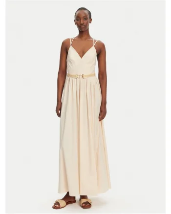 Rochie de vara de  roz, dama