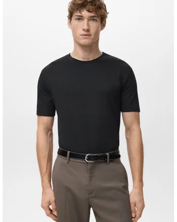 Tricou slim-fit cu decolteu la baza gatului, Negru