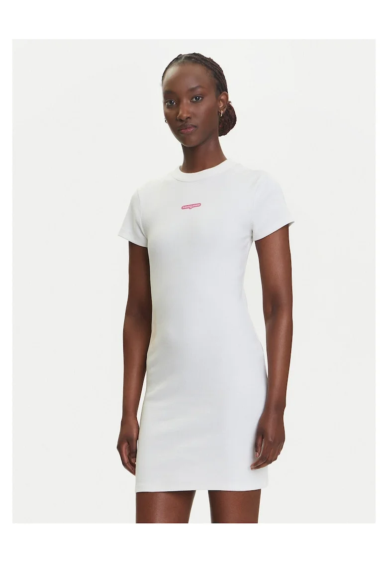 Rochie casual dama  ecru, 2 caracteristici reprezentative