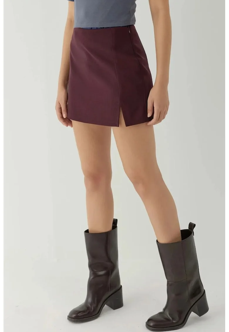 Fusta scurta,  slim fit, cu slit, mov,