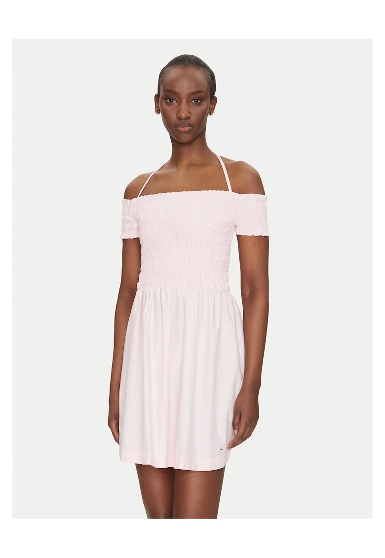 Rochie de vara dama  roz, 2 caracteristici reprezentative