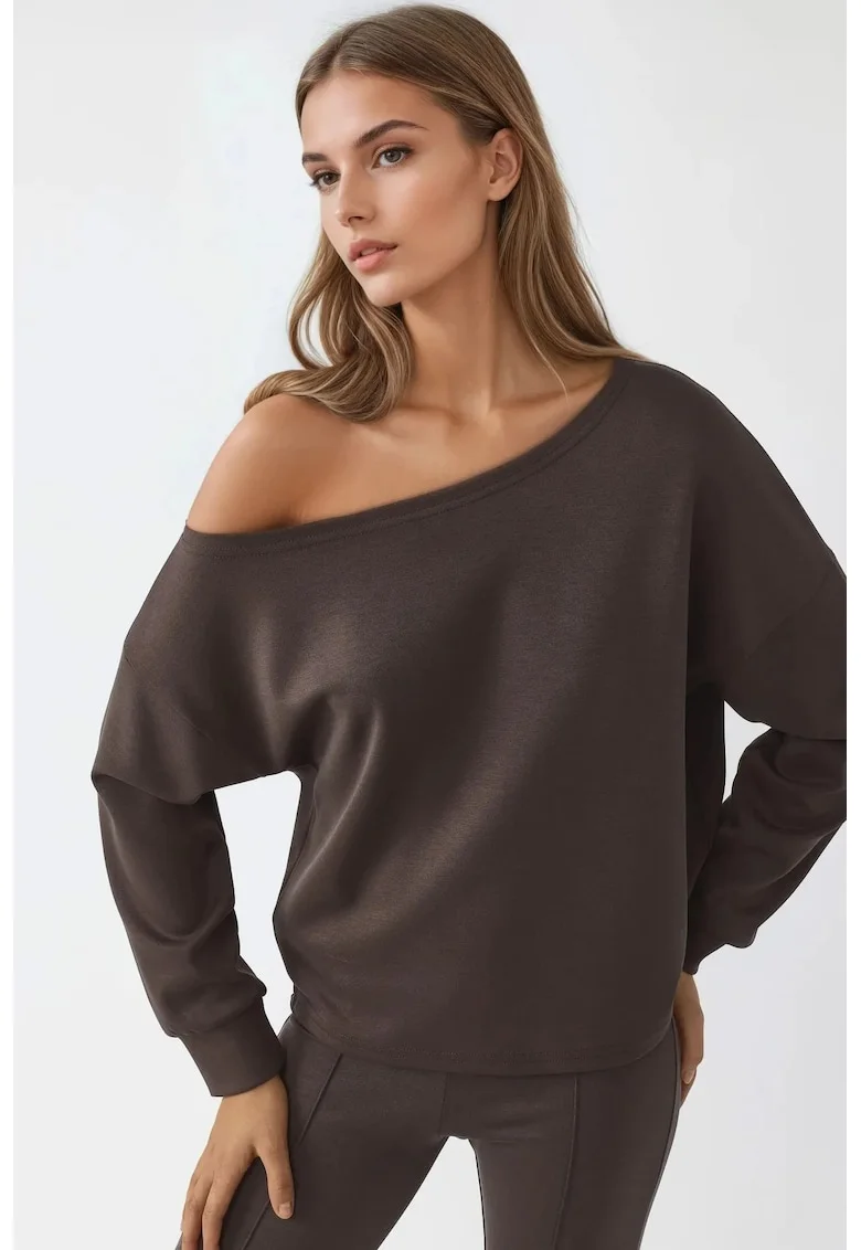 Hanorac  femei, guler asimetric, croiala lejera, maro cafeniu, textil