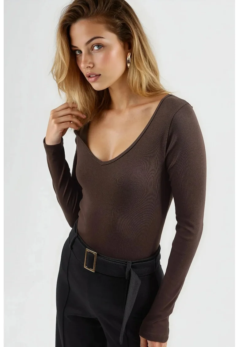 Bluza dama  mulata, decolteu in V, maneca lunga, maro mocha, jerseu