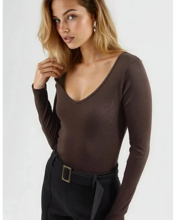 Bluza dama  mulata, decolteu in V, maneca lunga, maro mocha, jerseu
