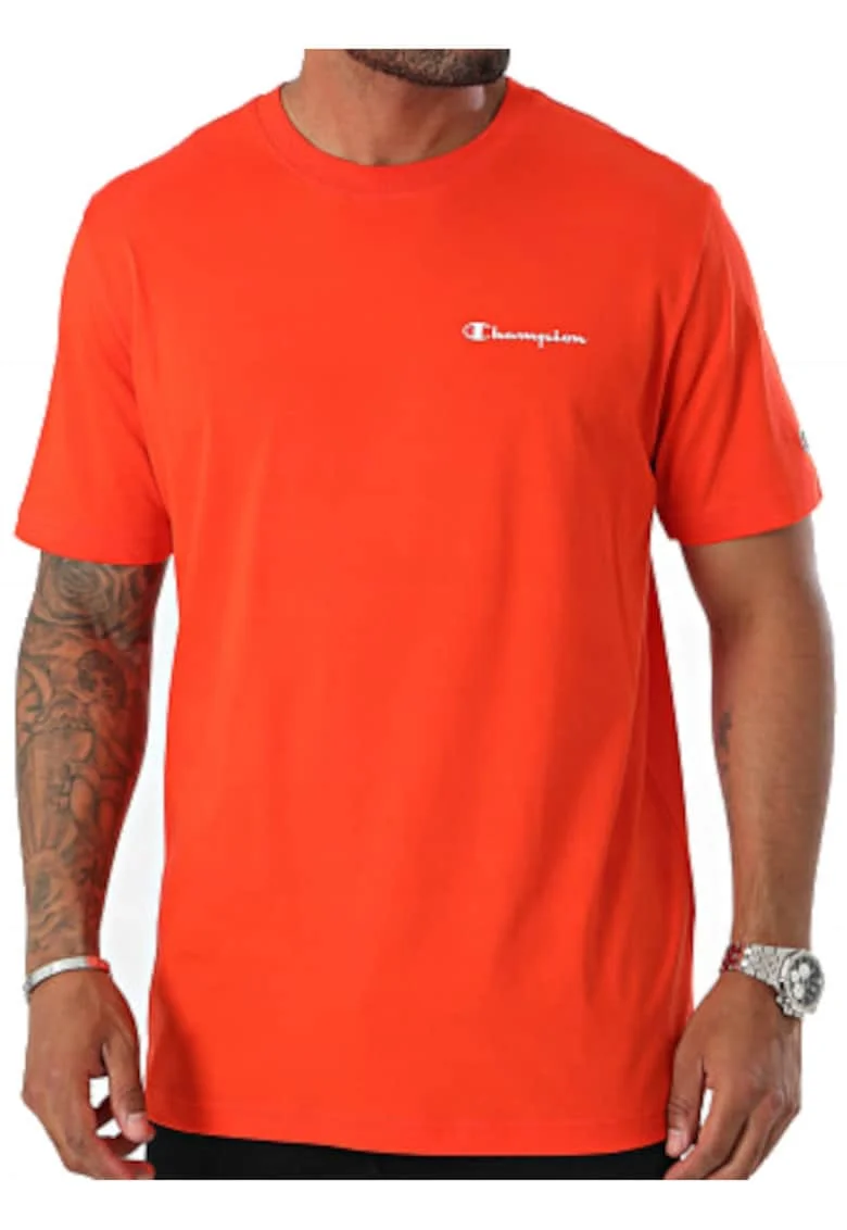 Tricou cu decolteu la baza gatului