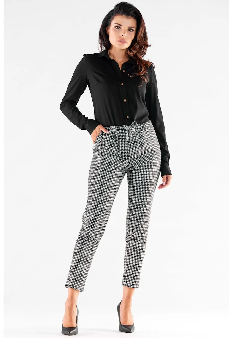Pantaloni dama, 4