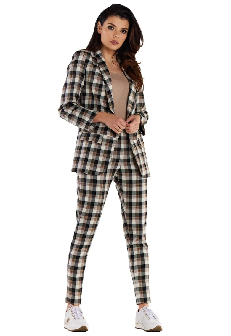 Pantaloni dama,