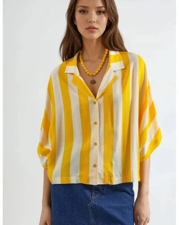 Camasa  cu dungi, galben lamaie, material textil,