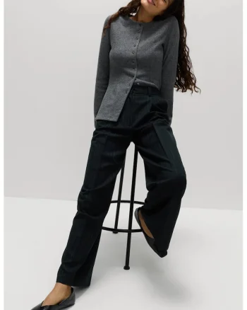 Pantaloni cu croiala ampla si model in dungi, Negru