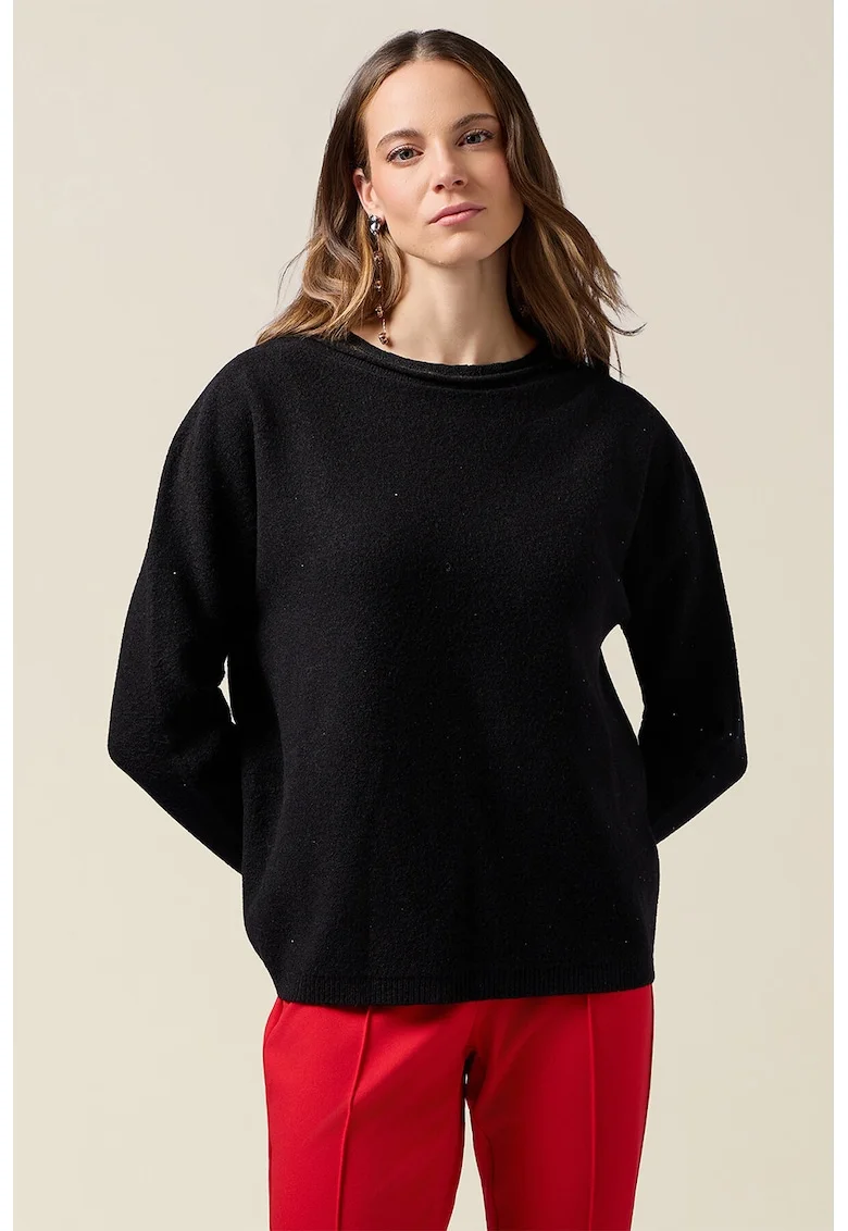 Pulover lejer cu decolteu barcuta, Negru