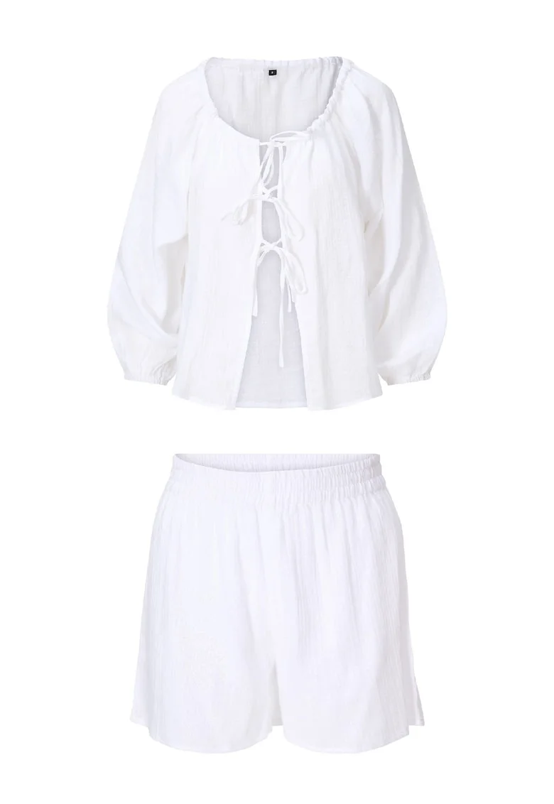Set de pantaloni scurti si bluza cu maneci lungi, Alb