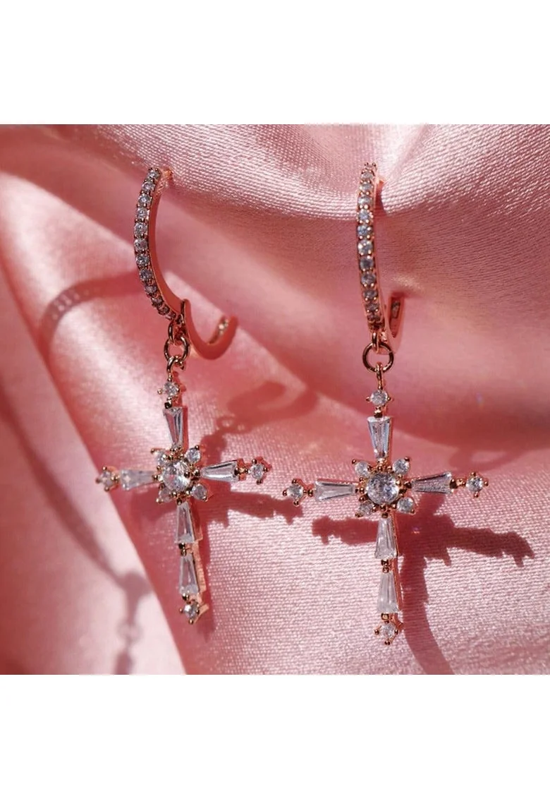 Cercei rose gold, forma de cruce, cu pietre din zirconiu, Conrad C7,