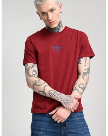 Tricou cu decolteu la baza gatului si logo, Visiniu