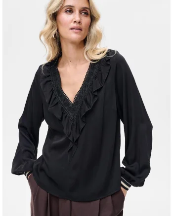 Bluza lejera cu garnitura cu volane Mila