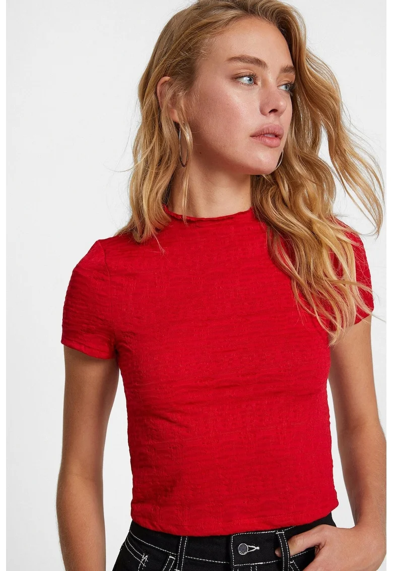 Tricou crop, Rosu vermillion