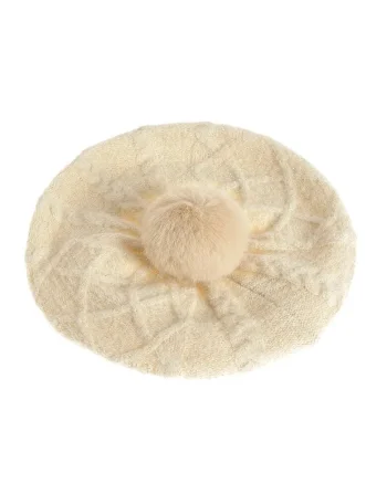 Caciula crem cu model tricotat si mot