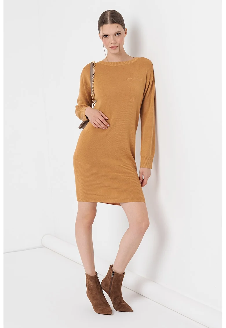 Rochie tricotata cu spate decupat, Maro camel