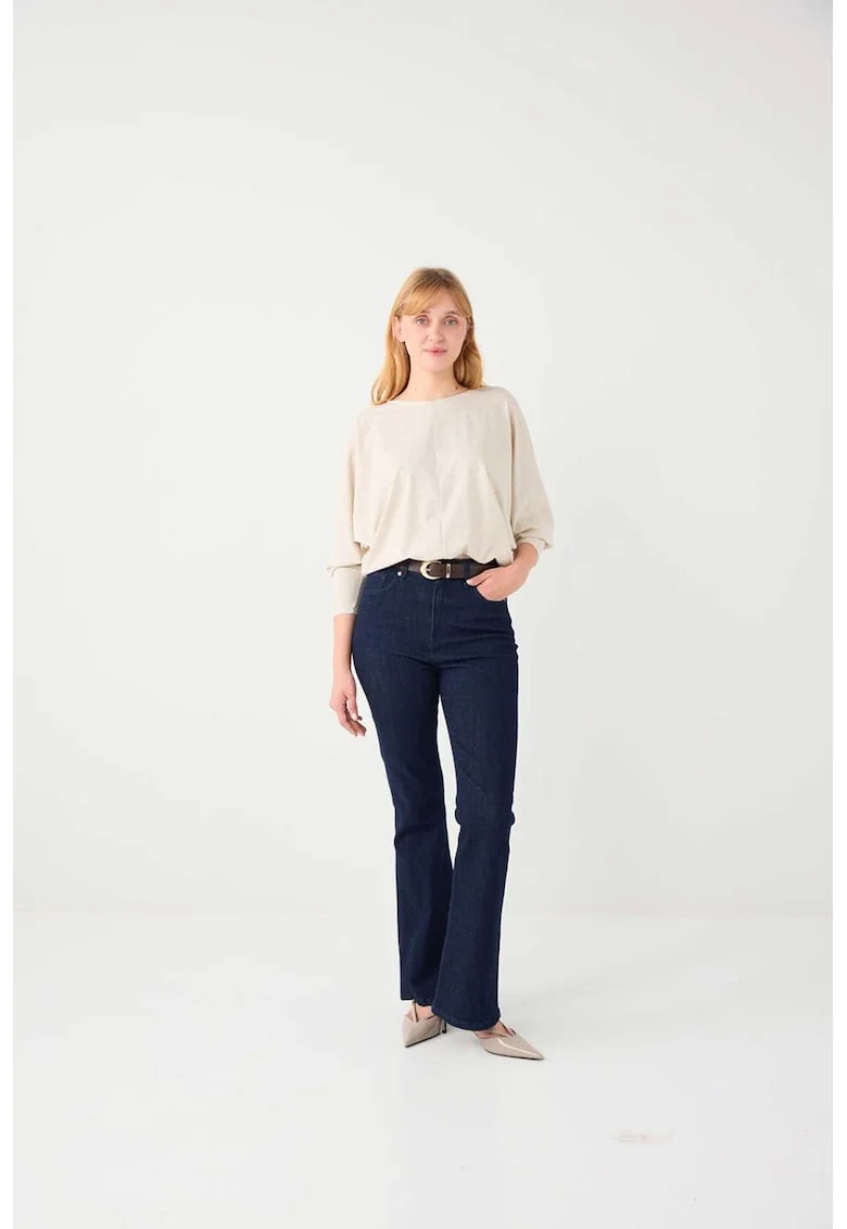 Bluza cu decolteu la baza gatului si maneci 3/4, Bej deschis