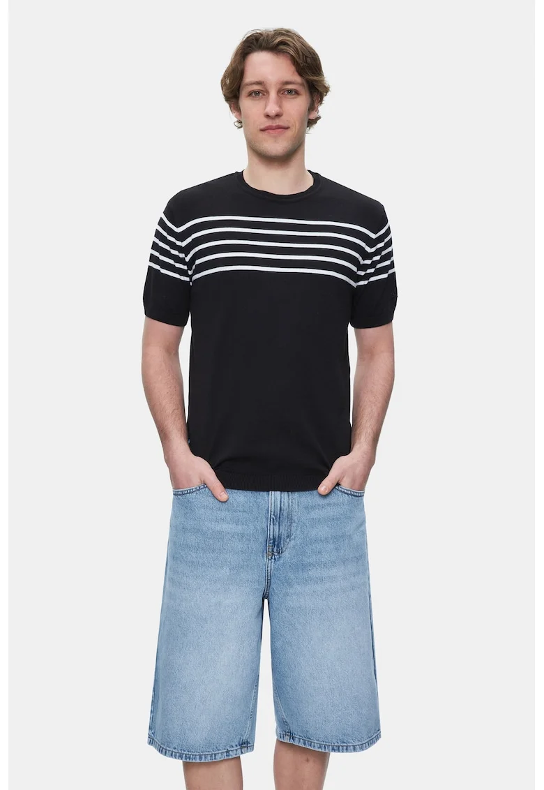 Tricou regular fit cu decolteu la baza gatului Kendrick, Negru