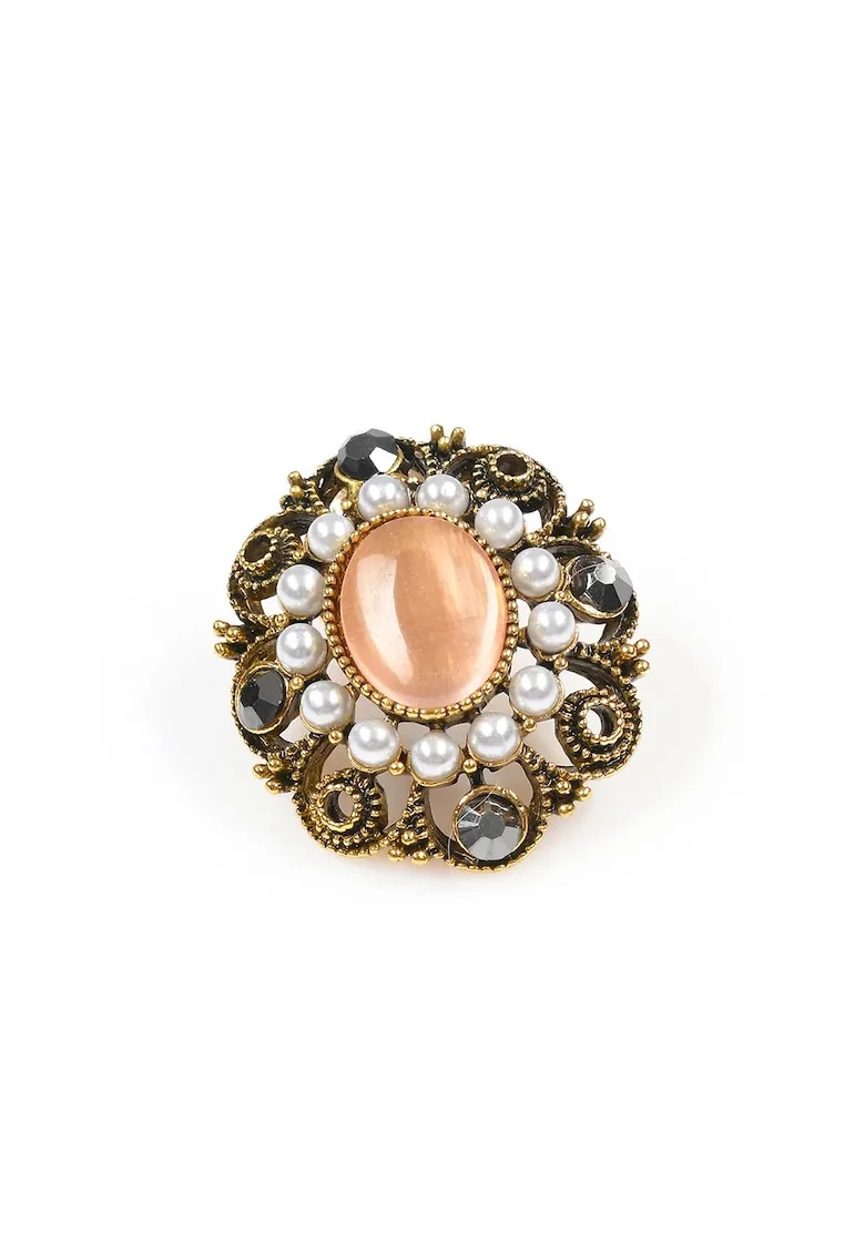 Brosa martisor vintage cu perle albe