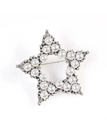 Brosa martisor stea argintie cu perle albe