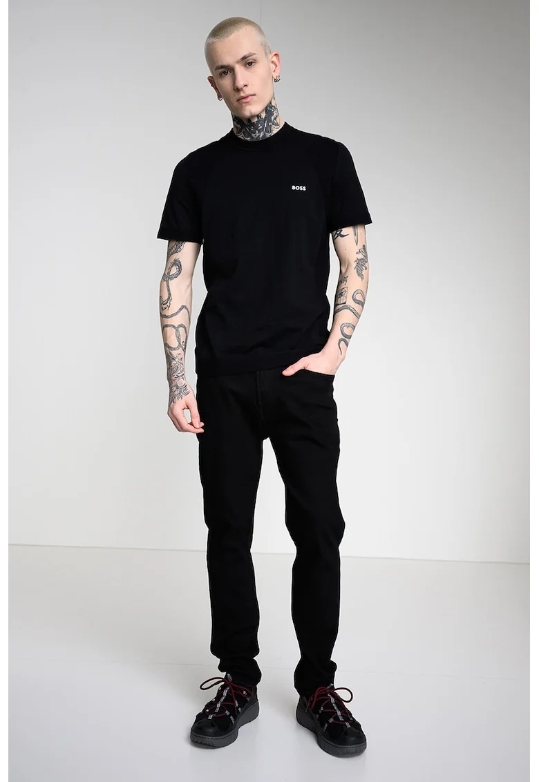 Tricou cu decolteu la baza gatului Momentum, Negru