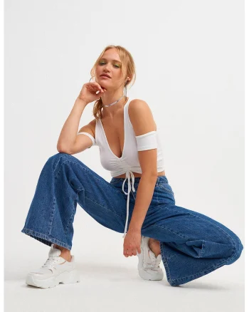 Top slim-fit cu fronseu, Alb